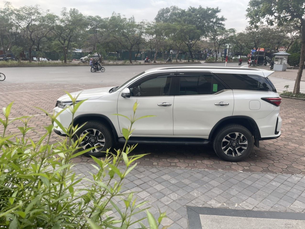 Toyota Fortuner 2021 - Xe đẹp, bao test hãng