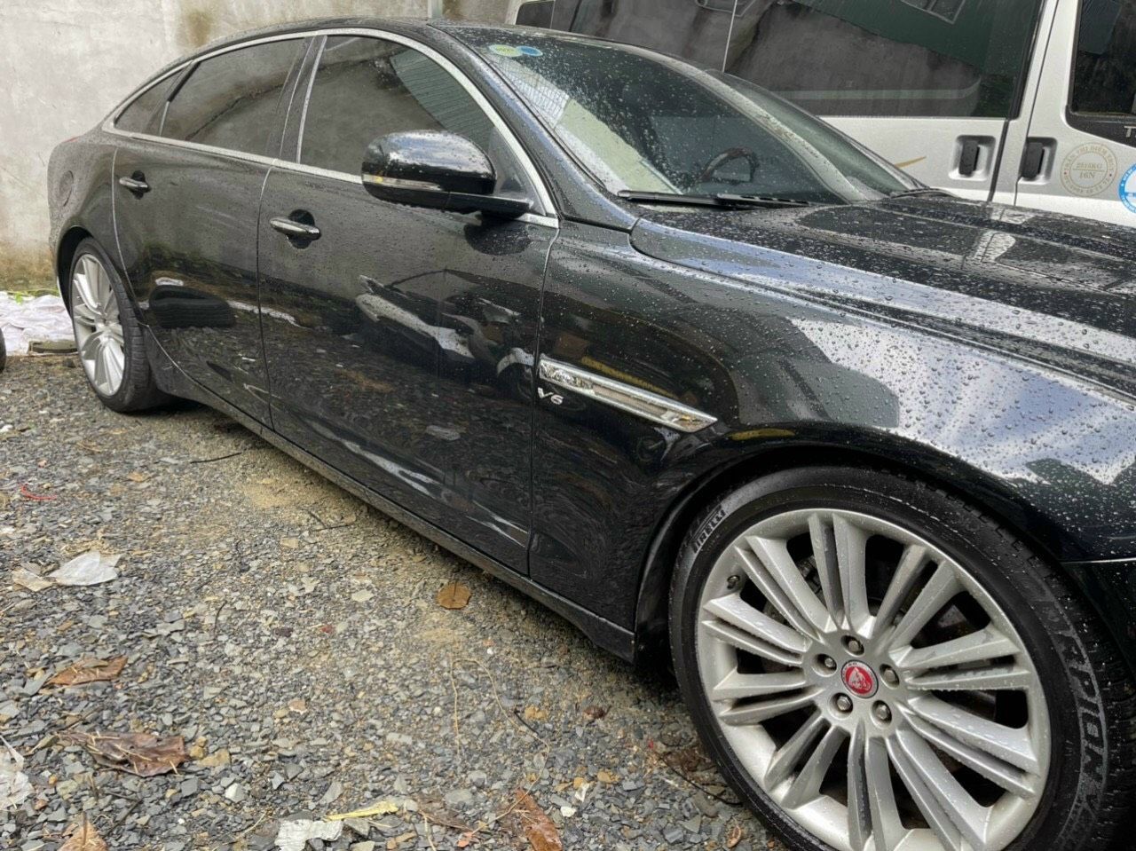 Jaguar XJL 2015 - Xe màu đen