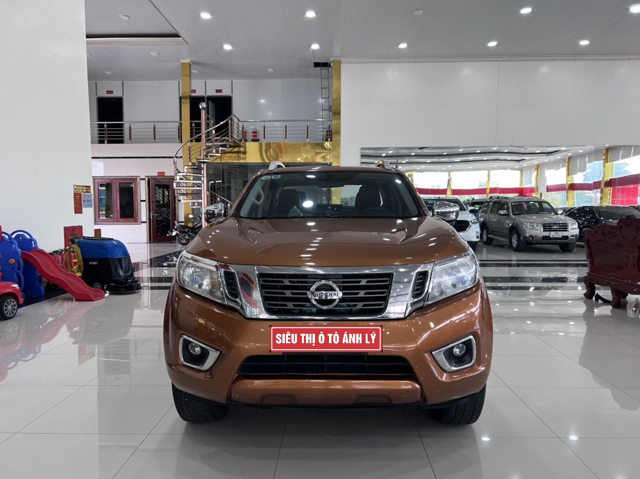 Nissan Navara 2015 - Bán tải cực chất, gầm bệ chắc chắn, không lỗi nhỏ