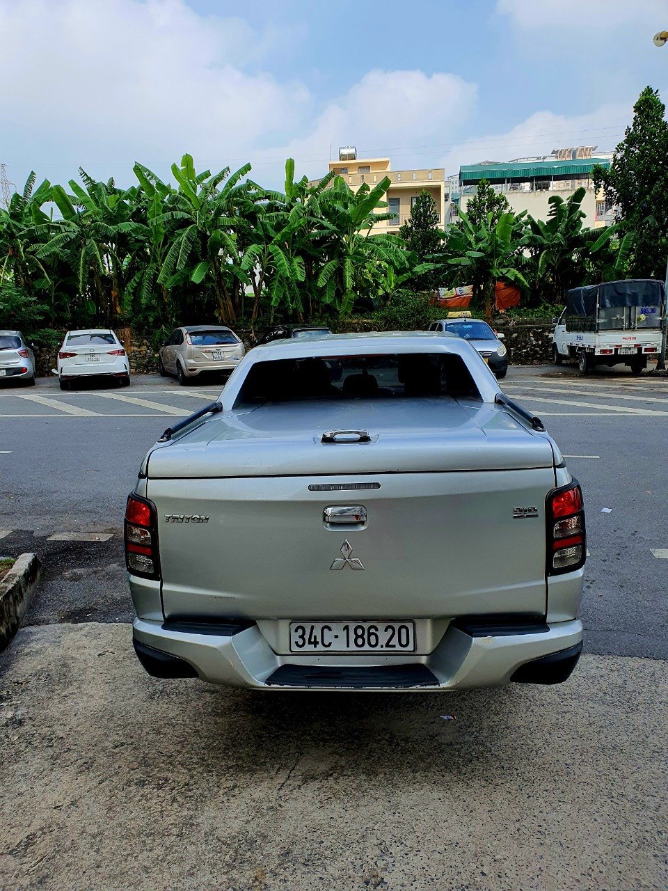 Mitsubishi Triton 2015 - Xe đẹp, giá tốt, bao giá thị trường