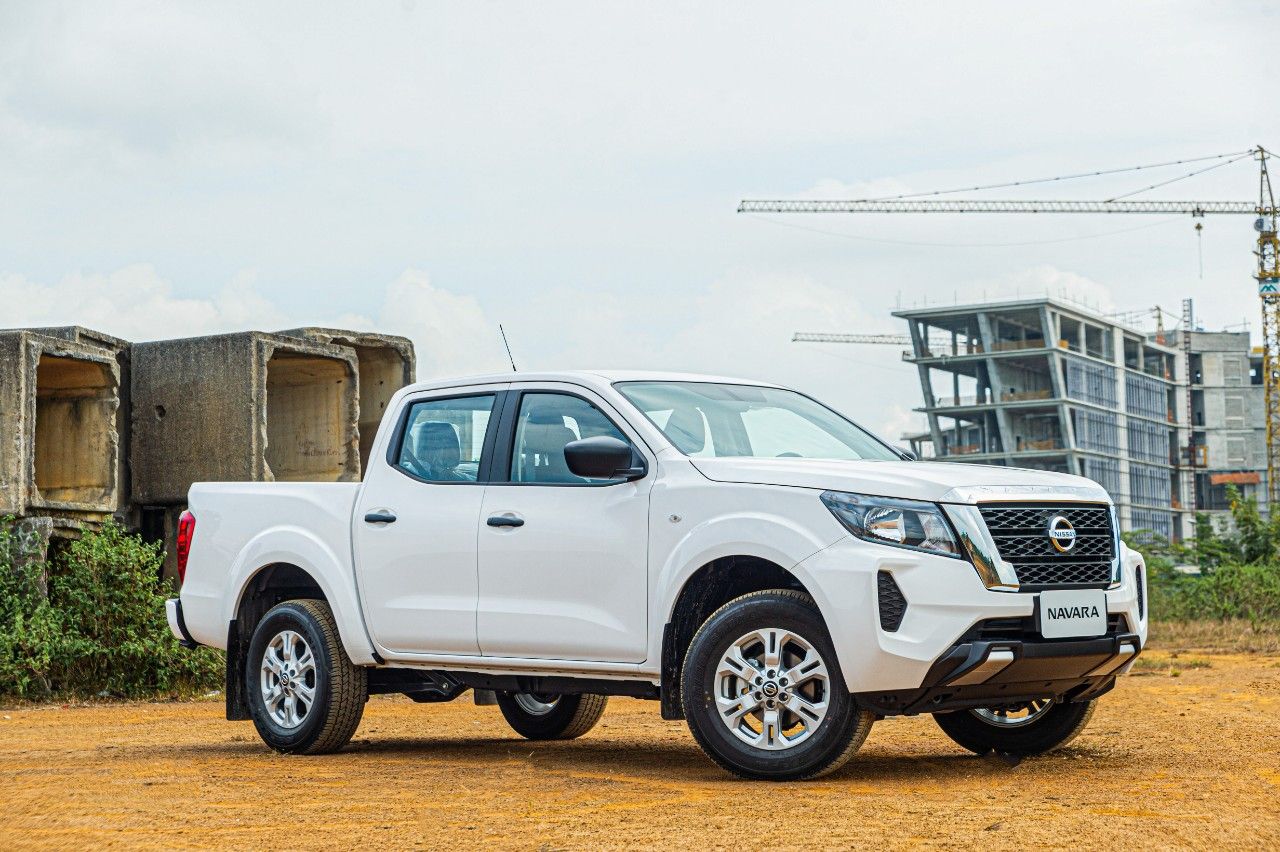 Nissan Navara 2022 - 699 triệu, 6 túi khí, turbo kép Nhập khẩu