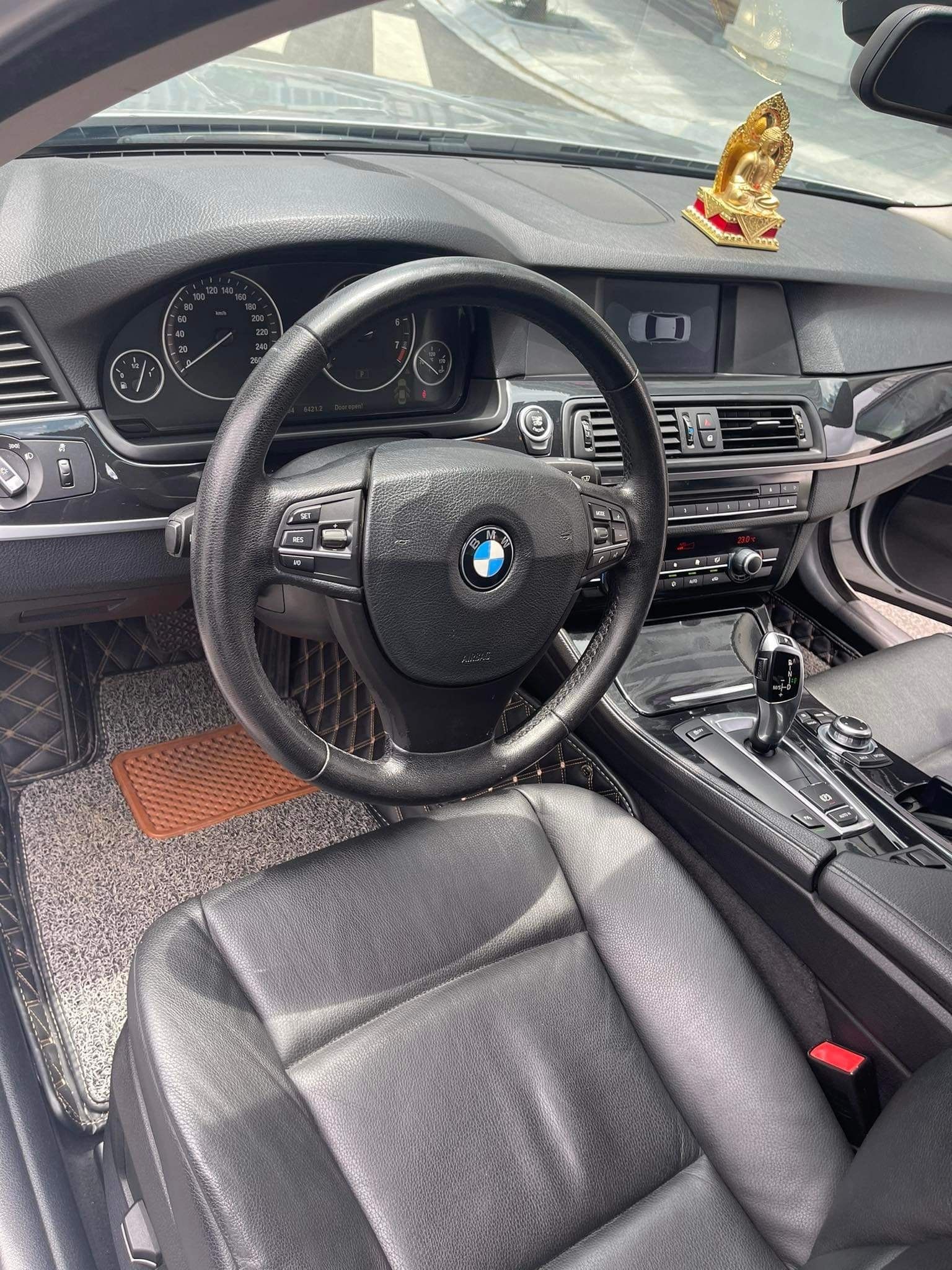 BMW 523i 2010 - BMW 523i 2010