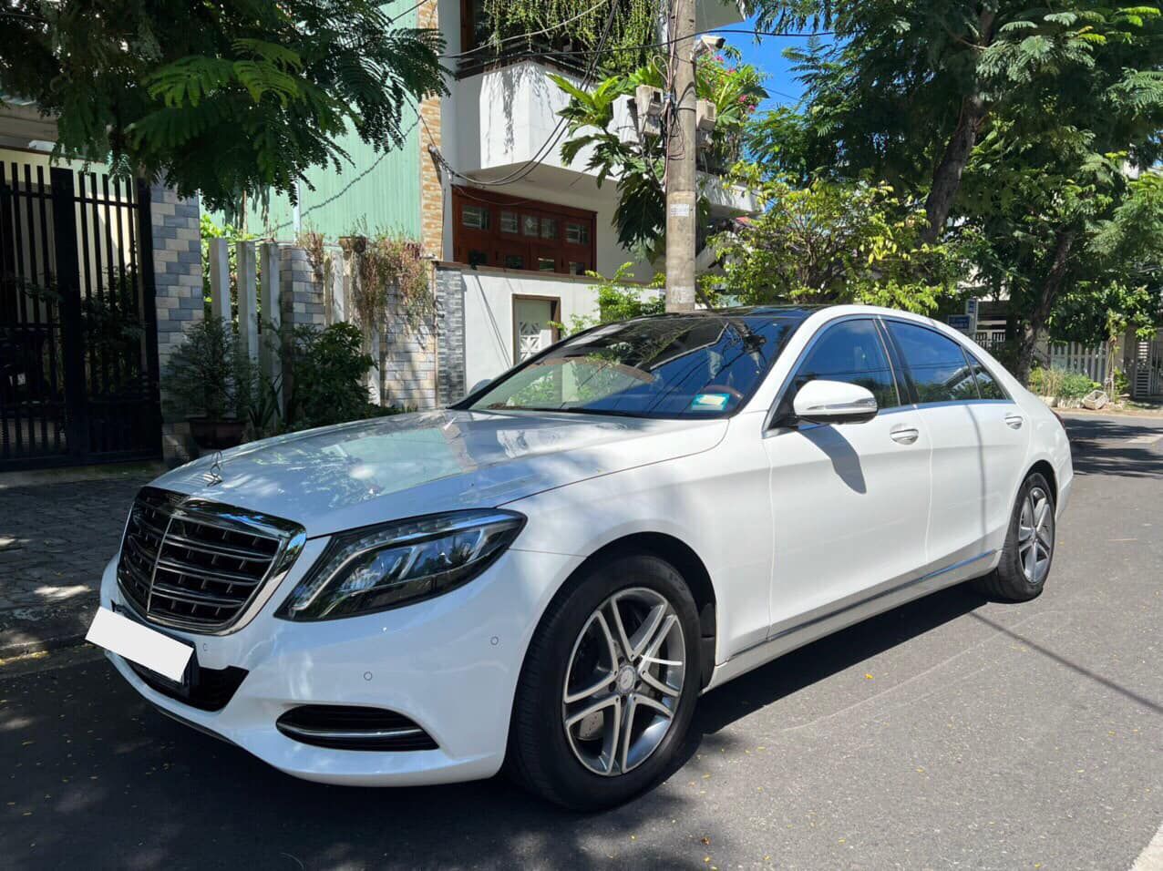 Mercedes-Benz 2016 - [Xe hot] Hàng nguyên mộc - Giấy tờ pháp lý đầy đủ - Hỗ trợ bank tới 70% - Hỗ trợ mọi thủ tục