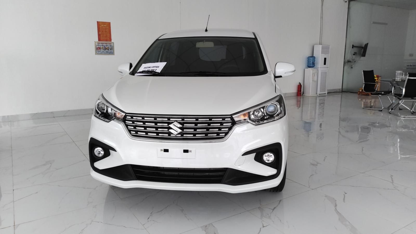 Suzuki Ertiga 2022 - Thuần xăng siêu tiết kiệm rộng rãi cho gia đình Việt