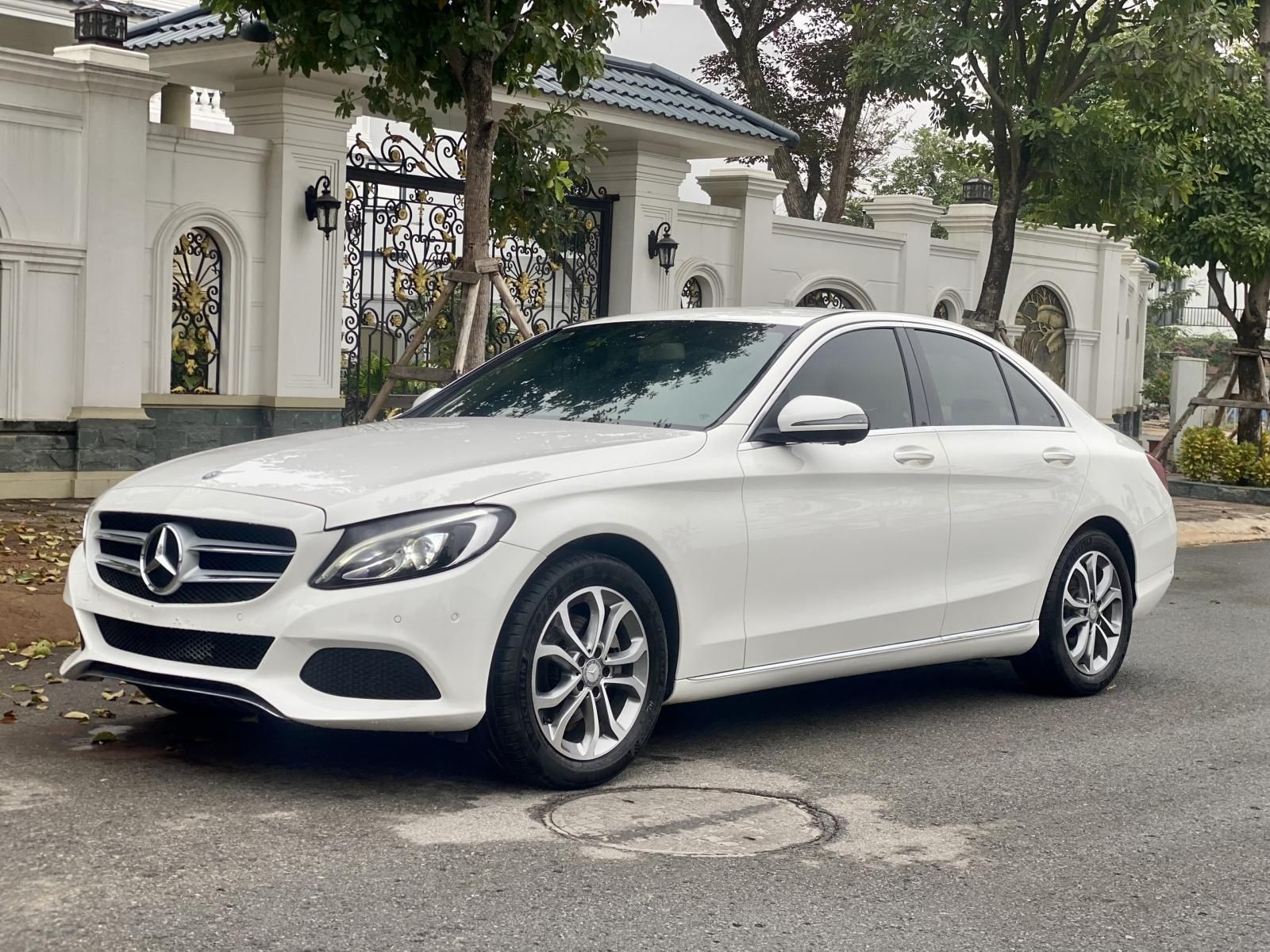 Mercedes-Benz C200 2016 - Siêu siêu chất biển phố mà giá chỉ có hơn 8đ