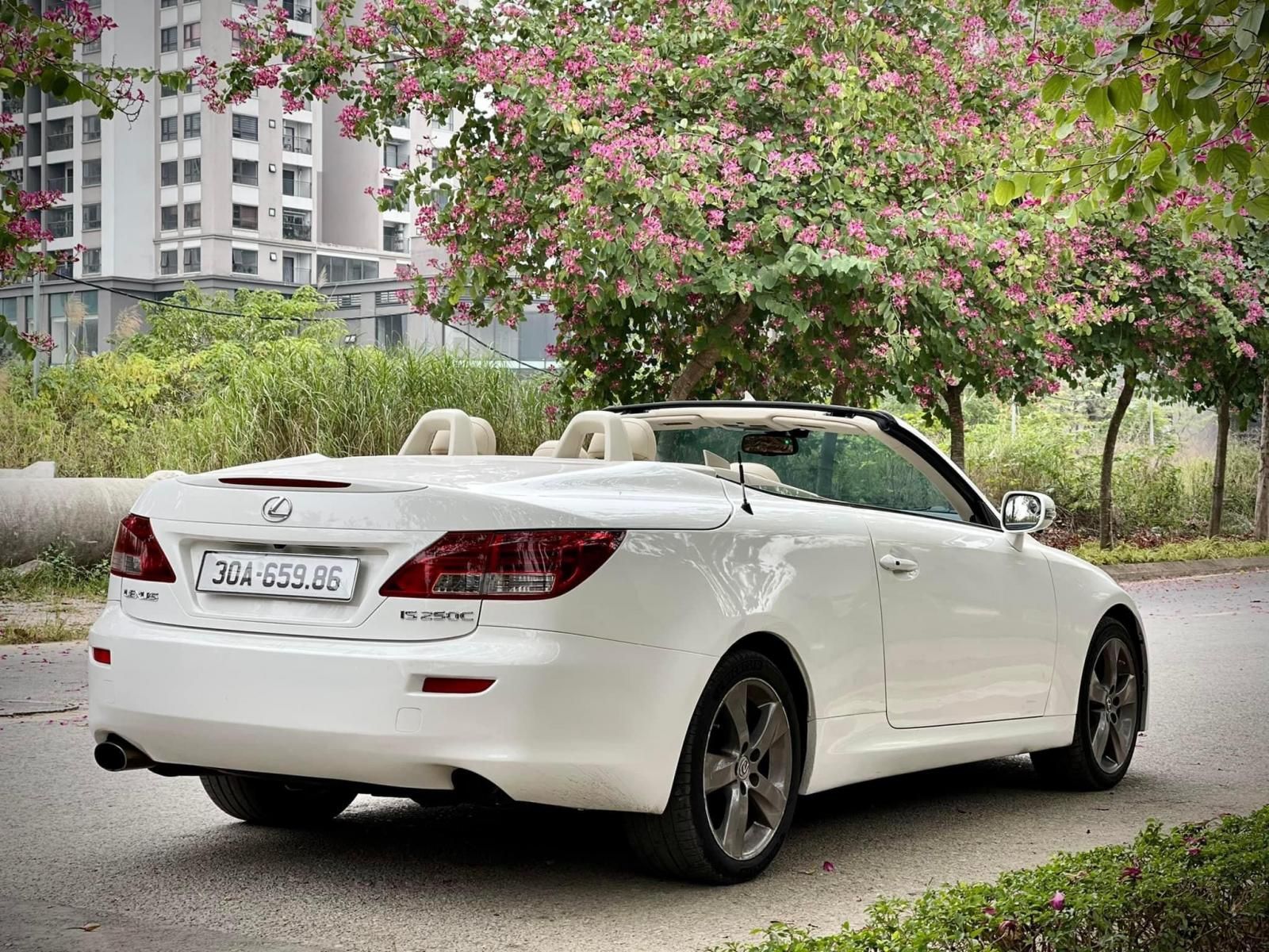 Lexus IS 250 2010 - Màu trắng, nhập khẩu nguyên chiếc