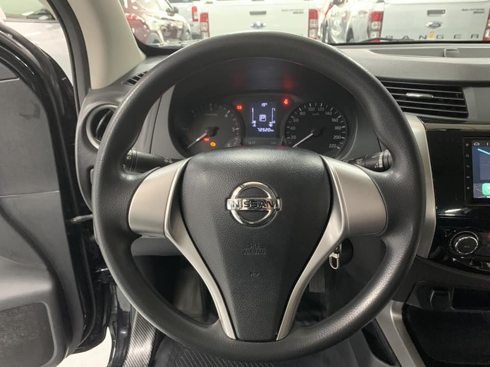 Nissan Navara 2017 - Nissan Navara 2017 số tự động tại Long An