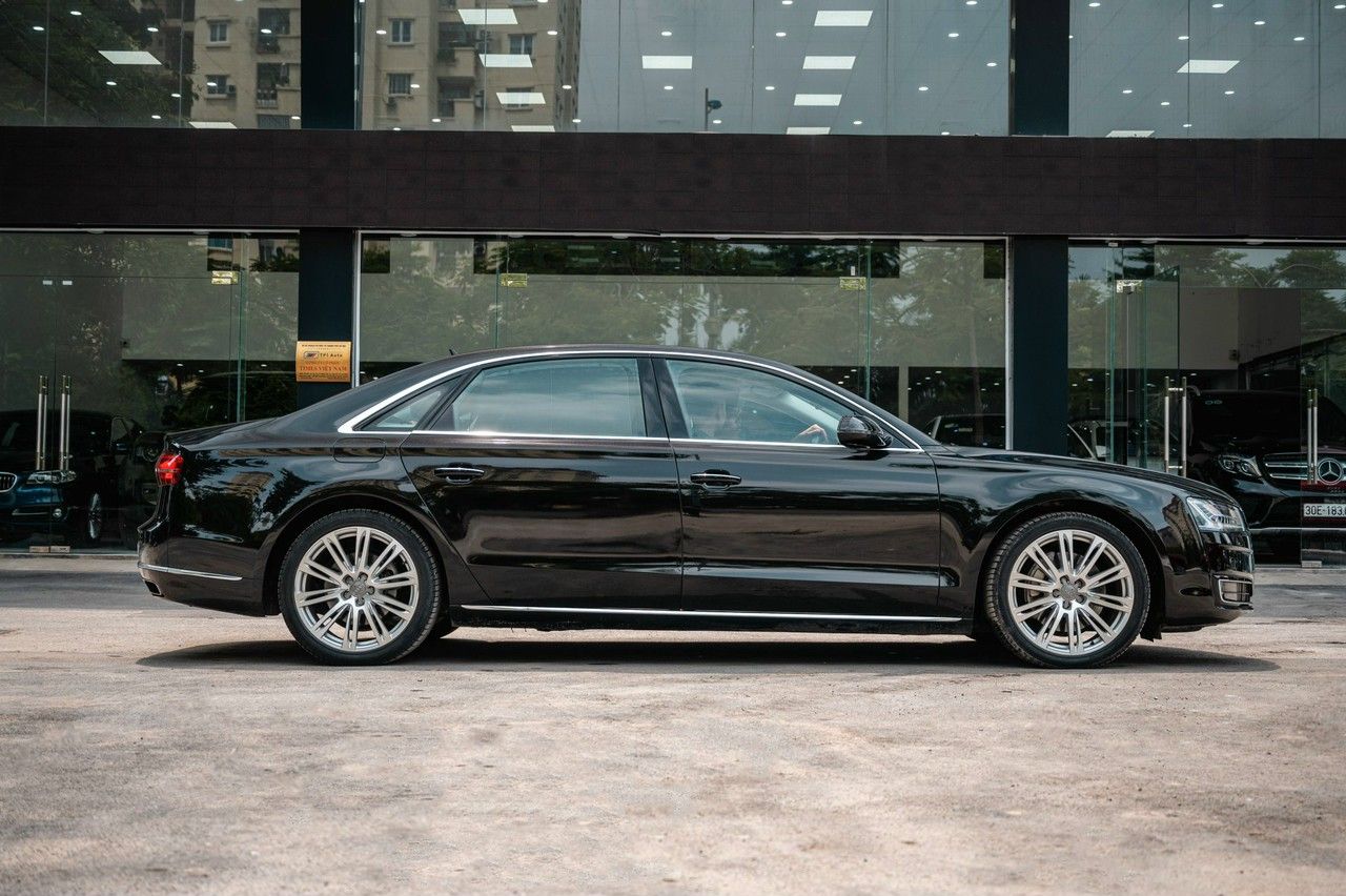 Audi A8 2016 - Nhập khẩu, giá chỉ 2 tỷ 635tr