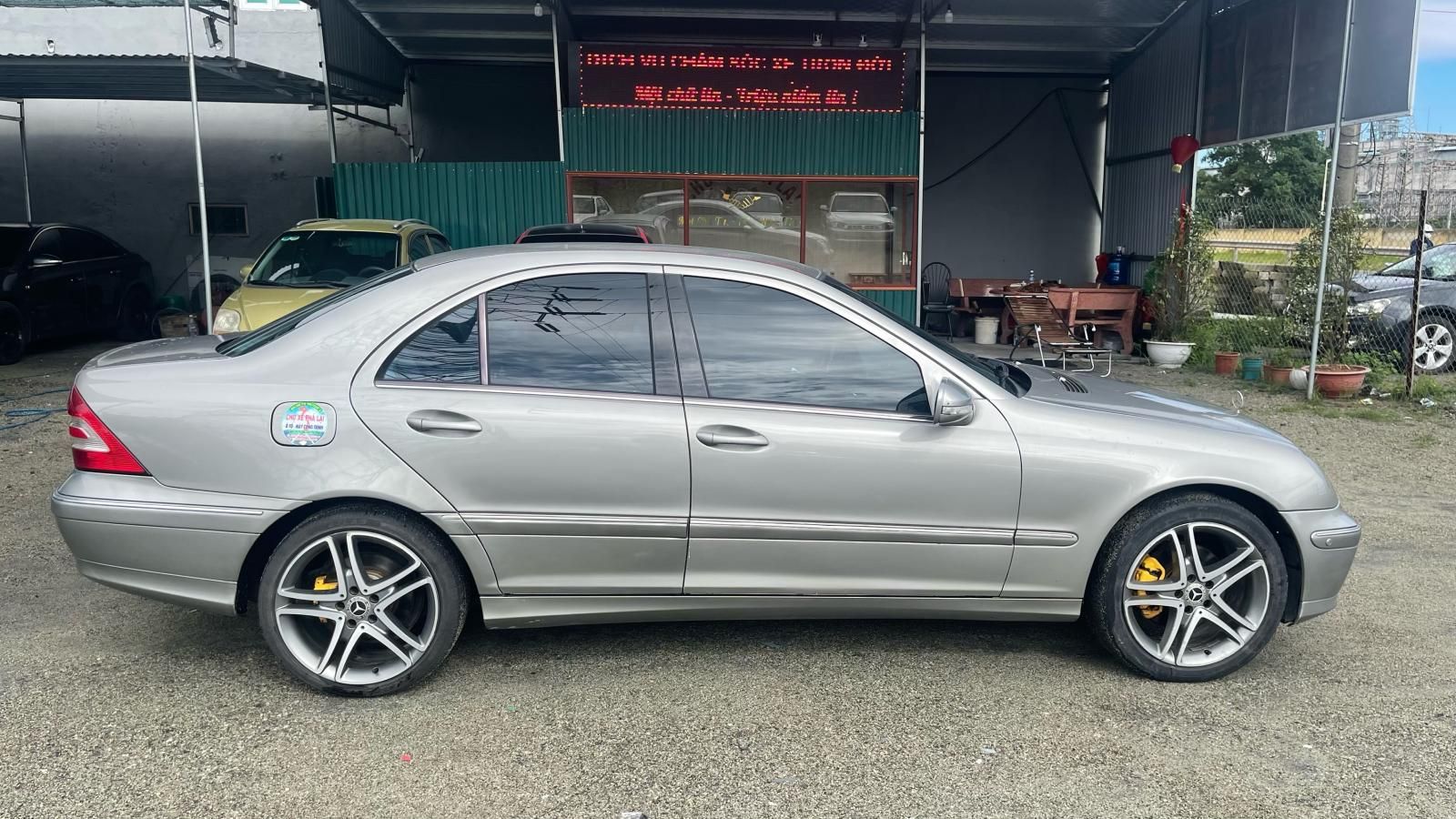 Mercedes-Benz C280 2006 - Bán xe nhập giá tốt 195tr