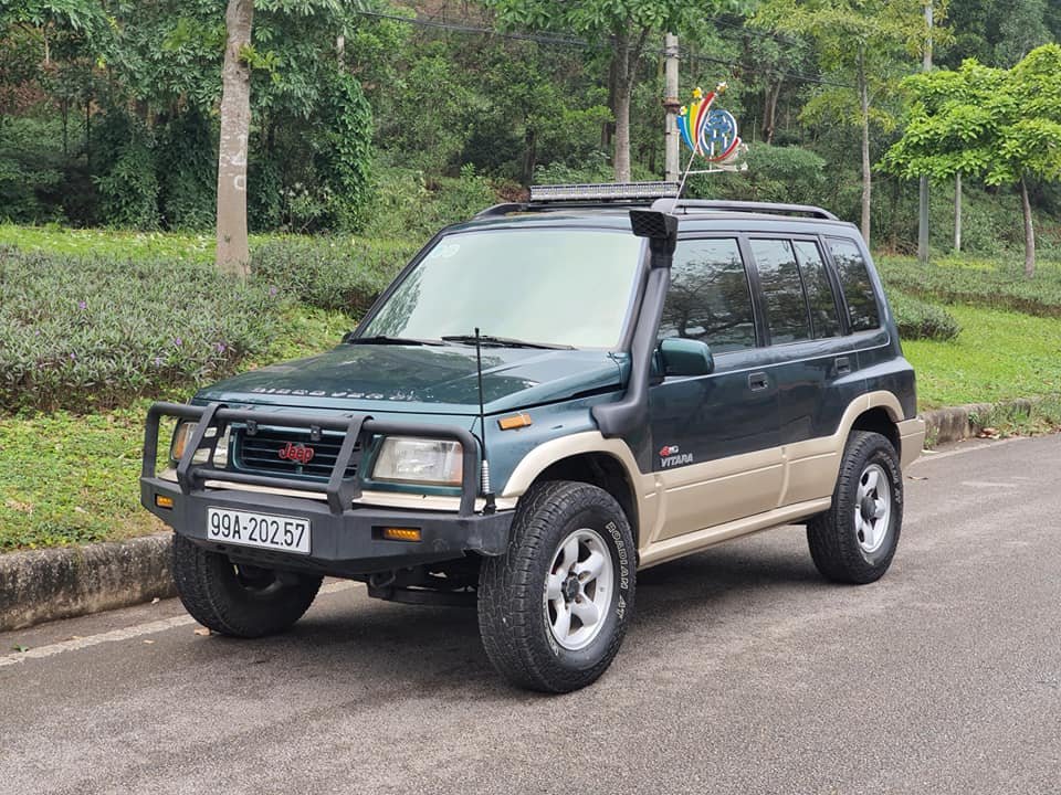 Suzuki Vitara 2003 - Xe màu xanh lam