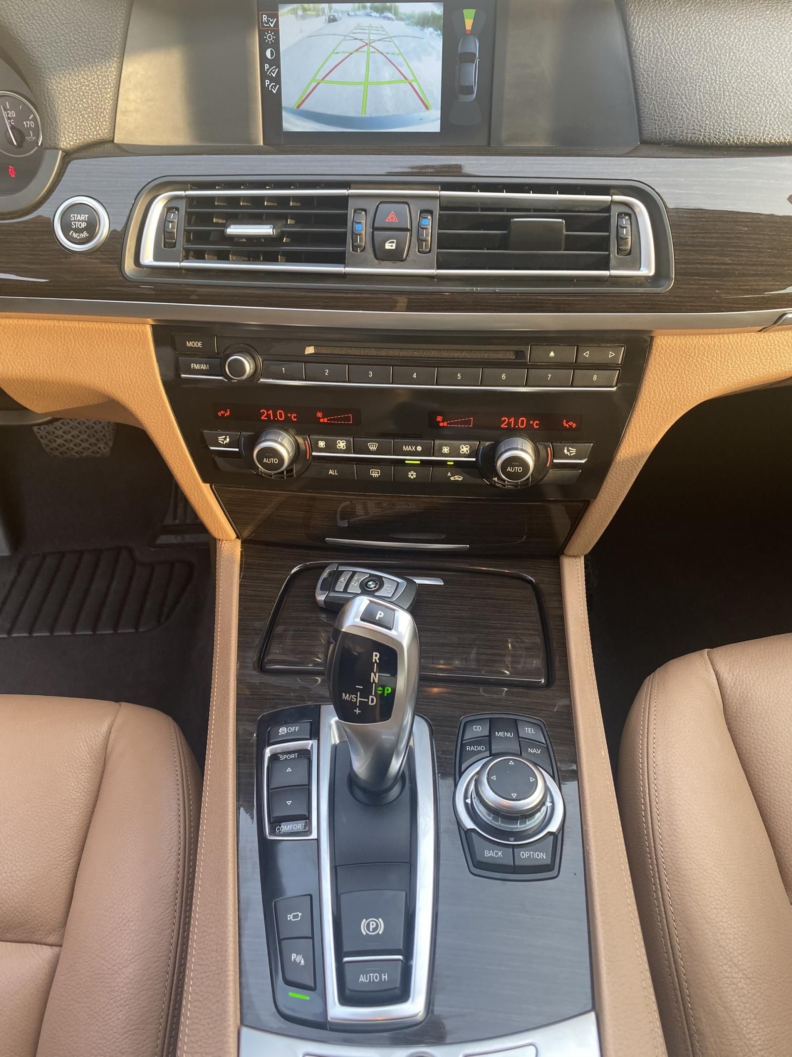 BMW 730Li 2011 - Đăng ký lần đầu 2012, màu đen