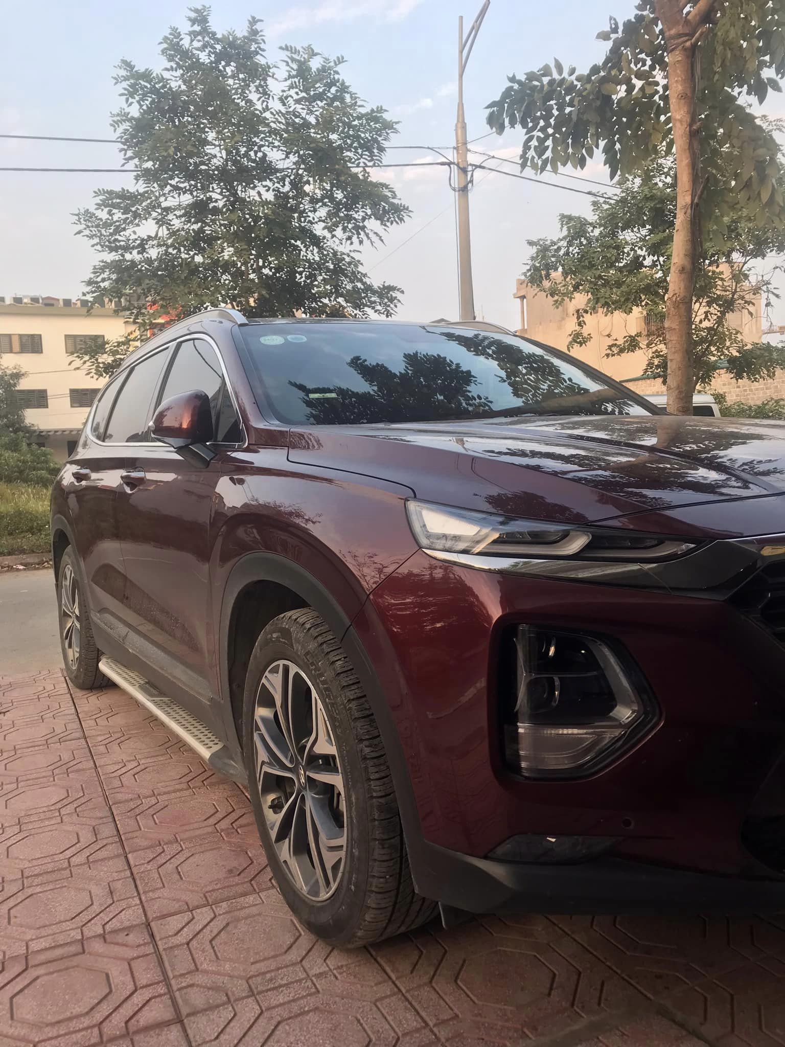 Hyundai Santa Fe 2020 - Xe màu đỏ