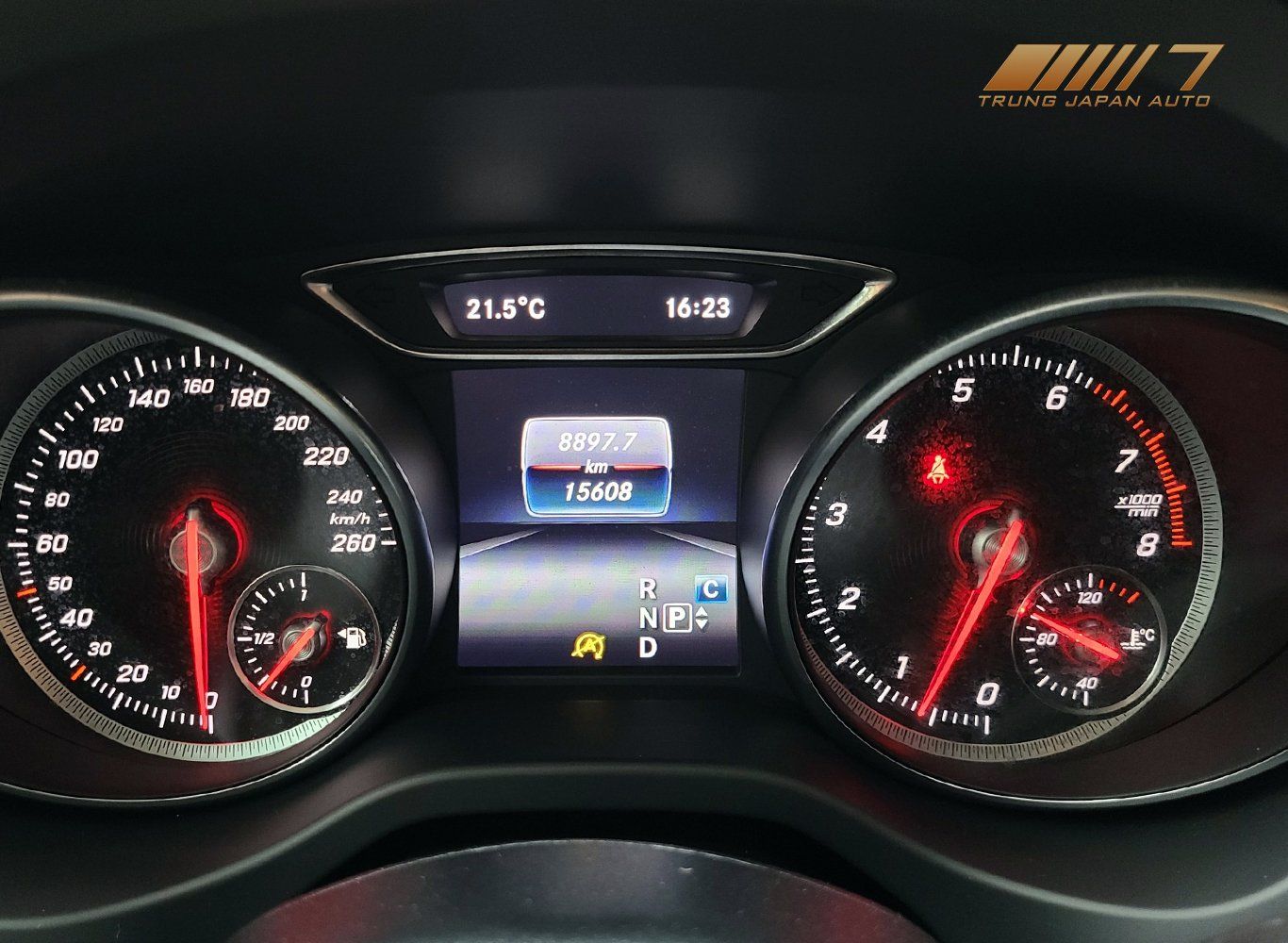 Mercedes-Benz GLA 200 2019 - Màu đỏ, đi 1v siêu ít