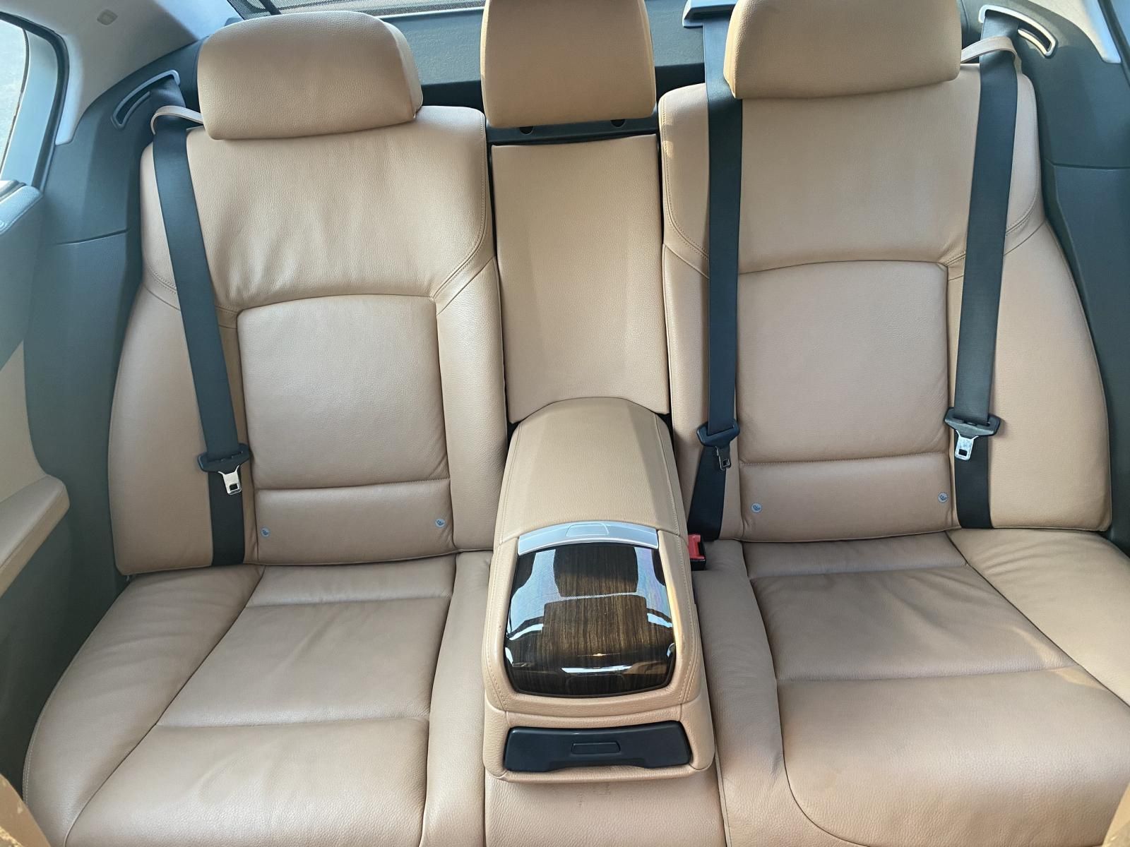 BMW 730Li 2011 - Đăng ký lần đầu 2012, màu đen