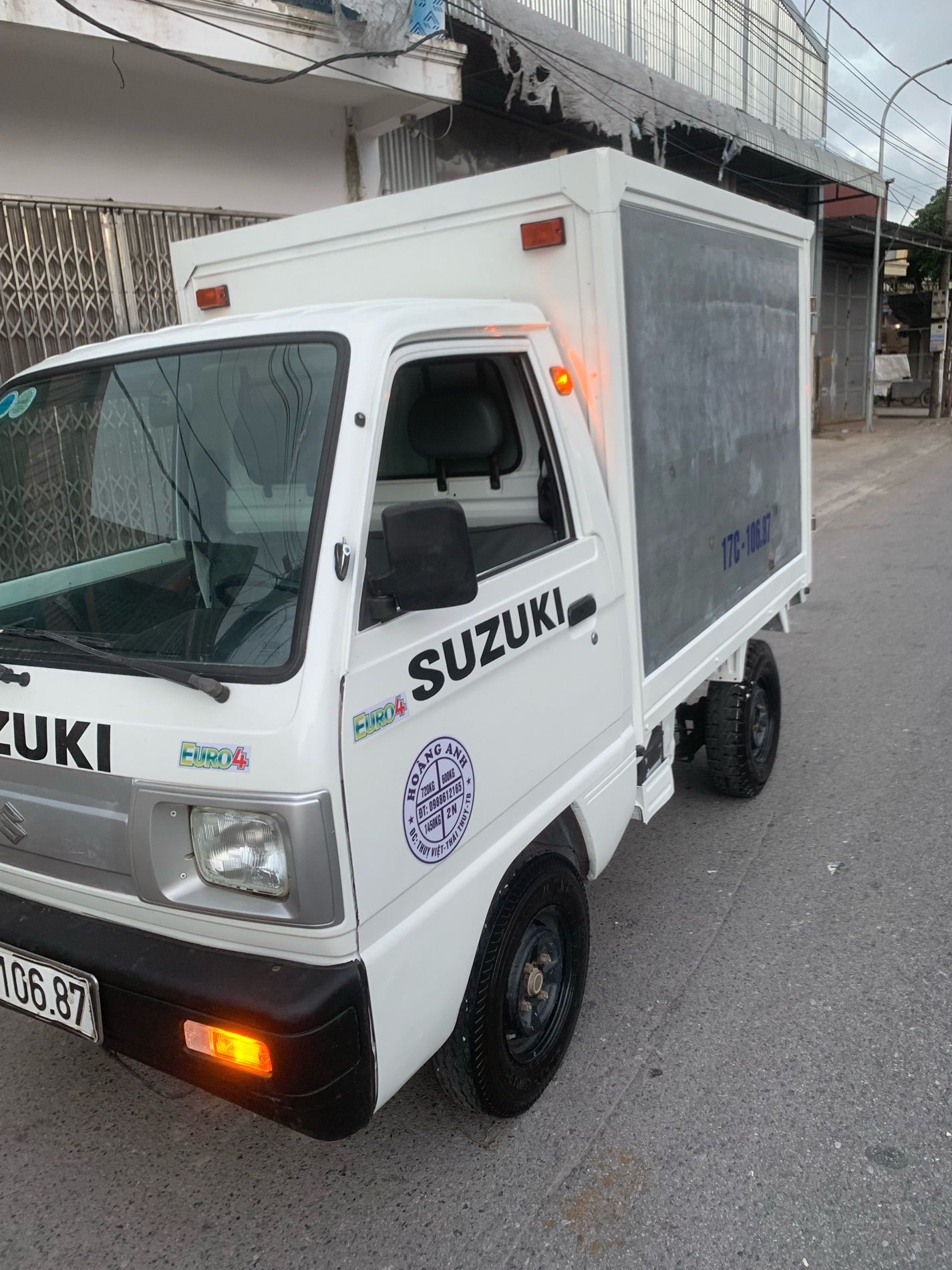 Suzuki Carry 2015 - Thùng kín xe cực đẹp