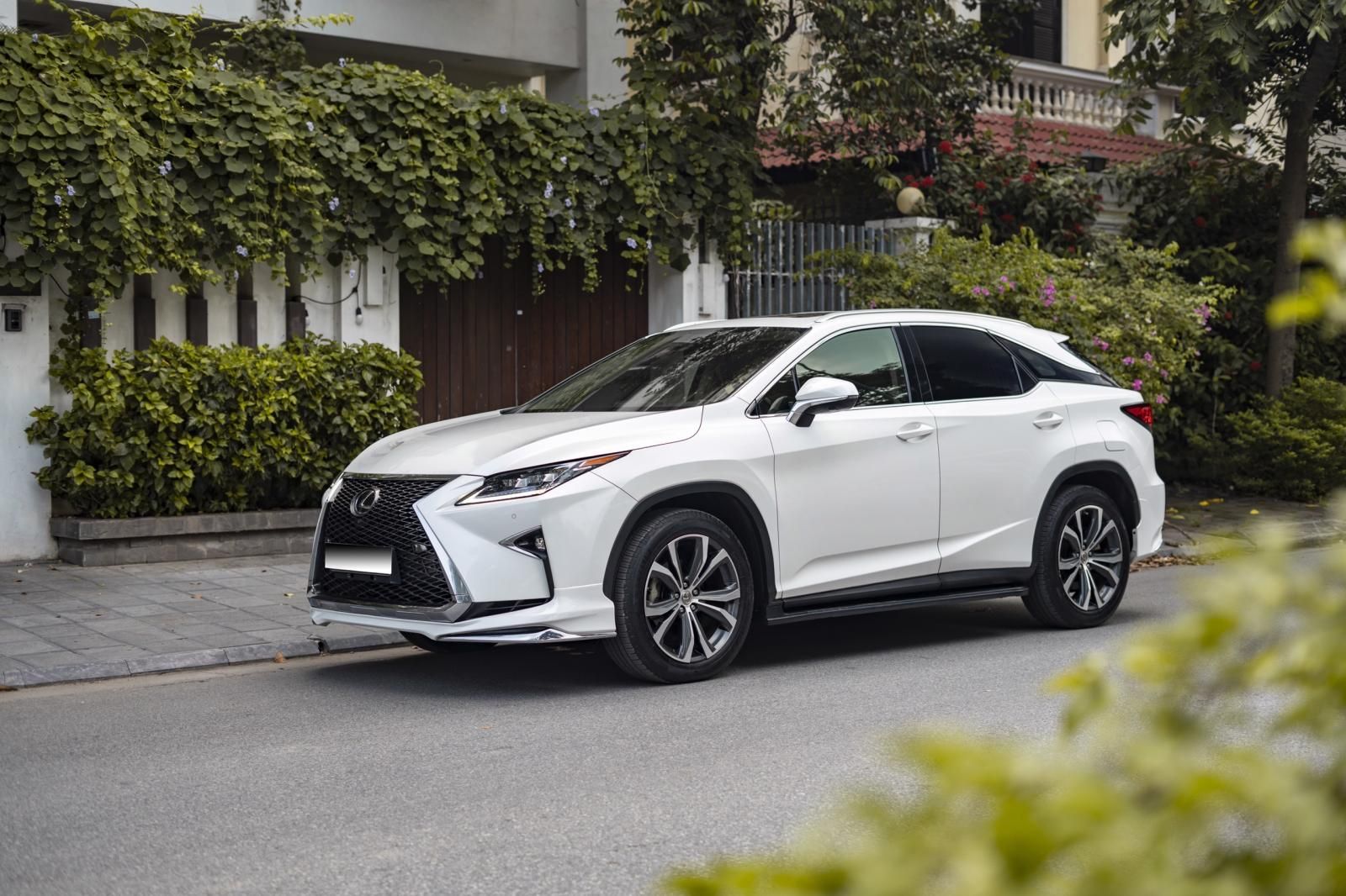 Lexus RX 350 2017 - Cần bán lại xe odo 4.6 vạn km