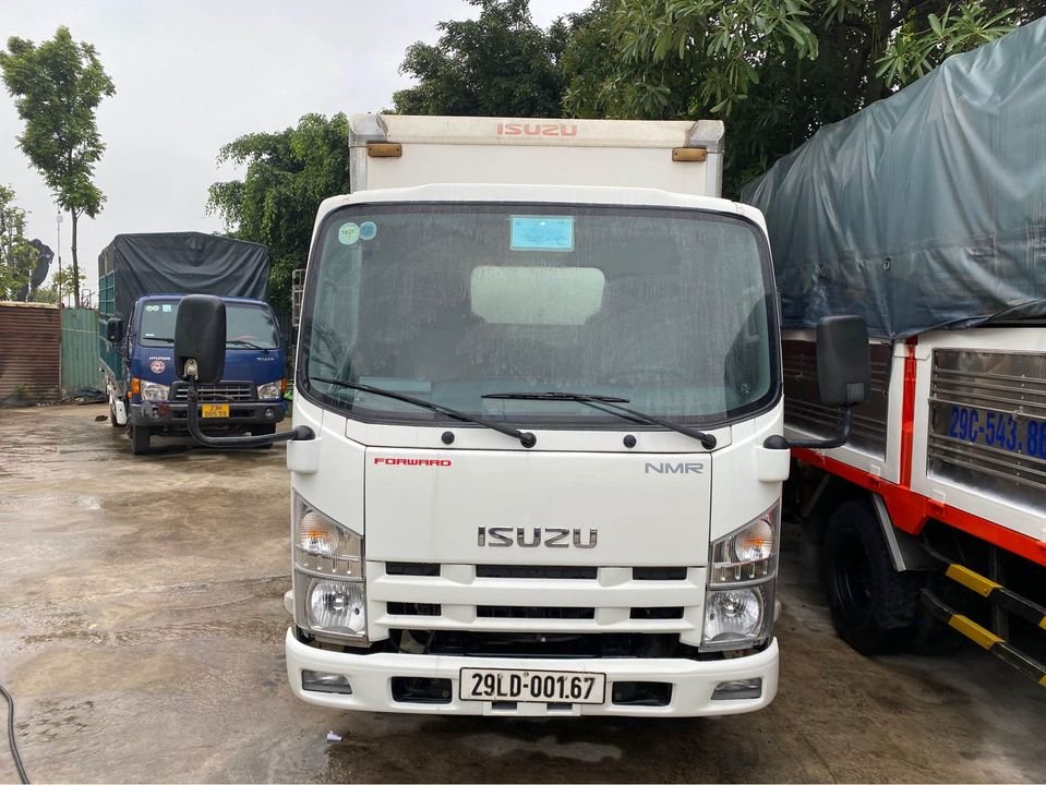 Isuzu NMR 2011 - Isuzu NMR 2011 tại Hà Nội