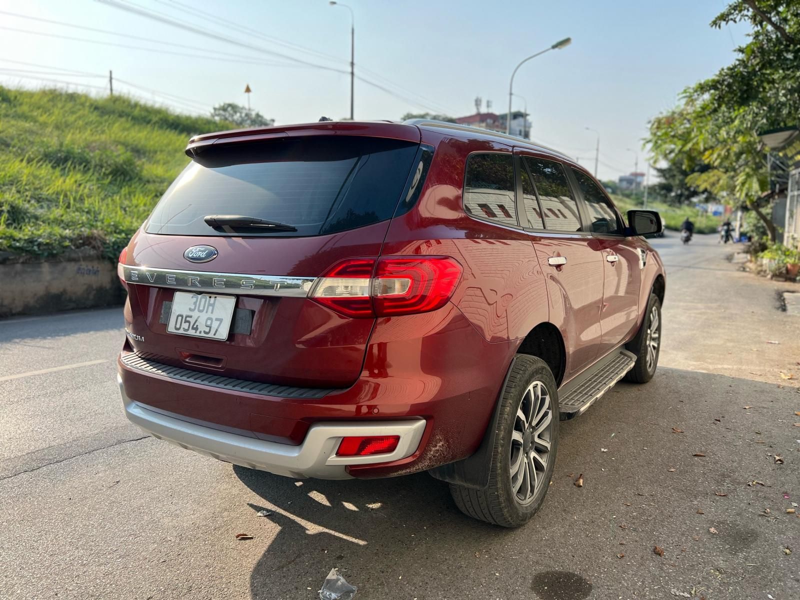 Ford Everest 2020 - Xe biển Hà Nội