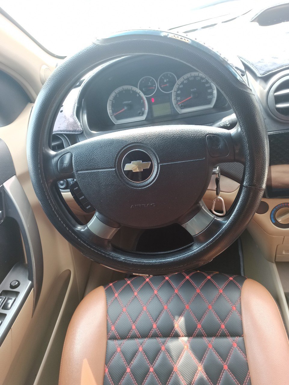 Chevrolet Aveo 2017 - Xe đầy đủ giấy tờ, hỗ trợ thủ tục nhanh chóng