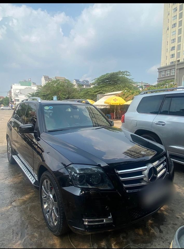 Mercedes-Benz GLK 300 2010 - Màu đen, nhập khẩu, giá 490tr