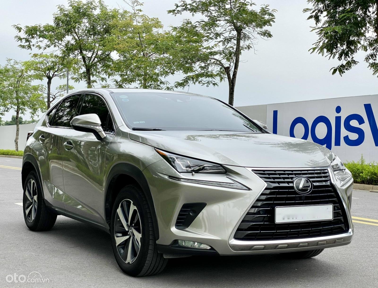 Lexus NX 300 2020 - Odo 3v km cực đẹp, tặng bảo hành, hỗ trợ trả góp