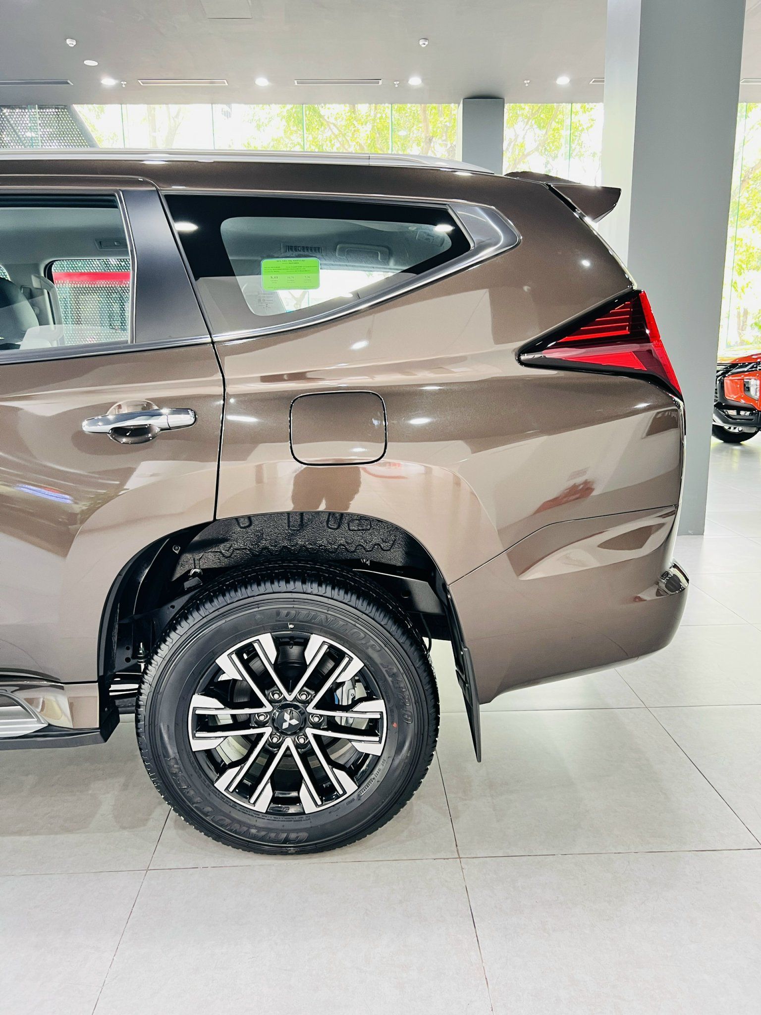 Mitsubishi Pajero Sport 2023 - Siêu khuyến mại với nhiều quà tặng, sẵn hàng giao ngay, hỗ trợ lên đến 100% thuế trước bạ