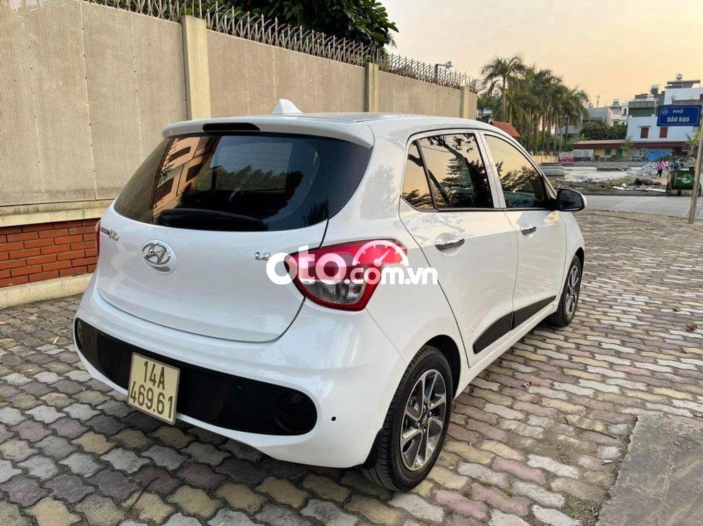 Hyundai Grand i10 2018 - Màu trắng, số tự động