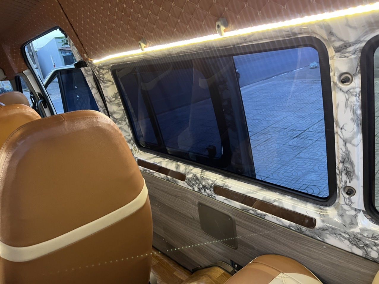 Ford Transit 2012 - Xe gia đình giá 345tr