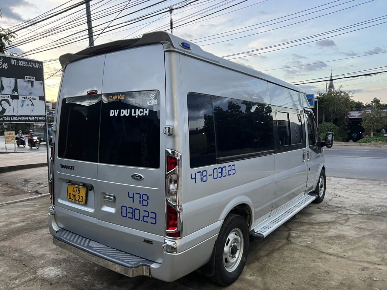 Ford Transit 2012 - Xe gia đình giá 345tr