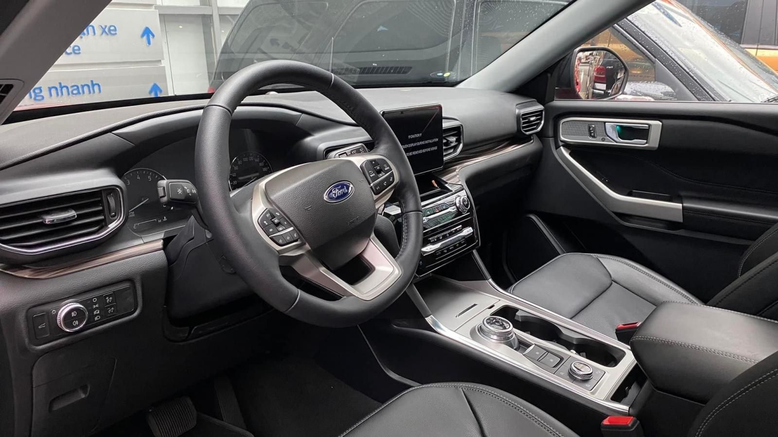 Ford Explorer 2022 - Sẵn xe giao ngay - Hỗ trợ trả góp