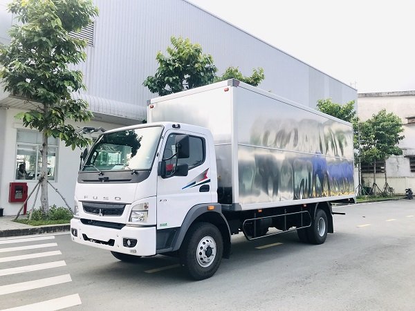 Mitsubishi Fuso 2022 - Bán xe tải 6.5 tấn thùng 6.1 mét Mitsubishi Fuso FA140L Nhật Bản trả góp hỗ trợ 70%