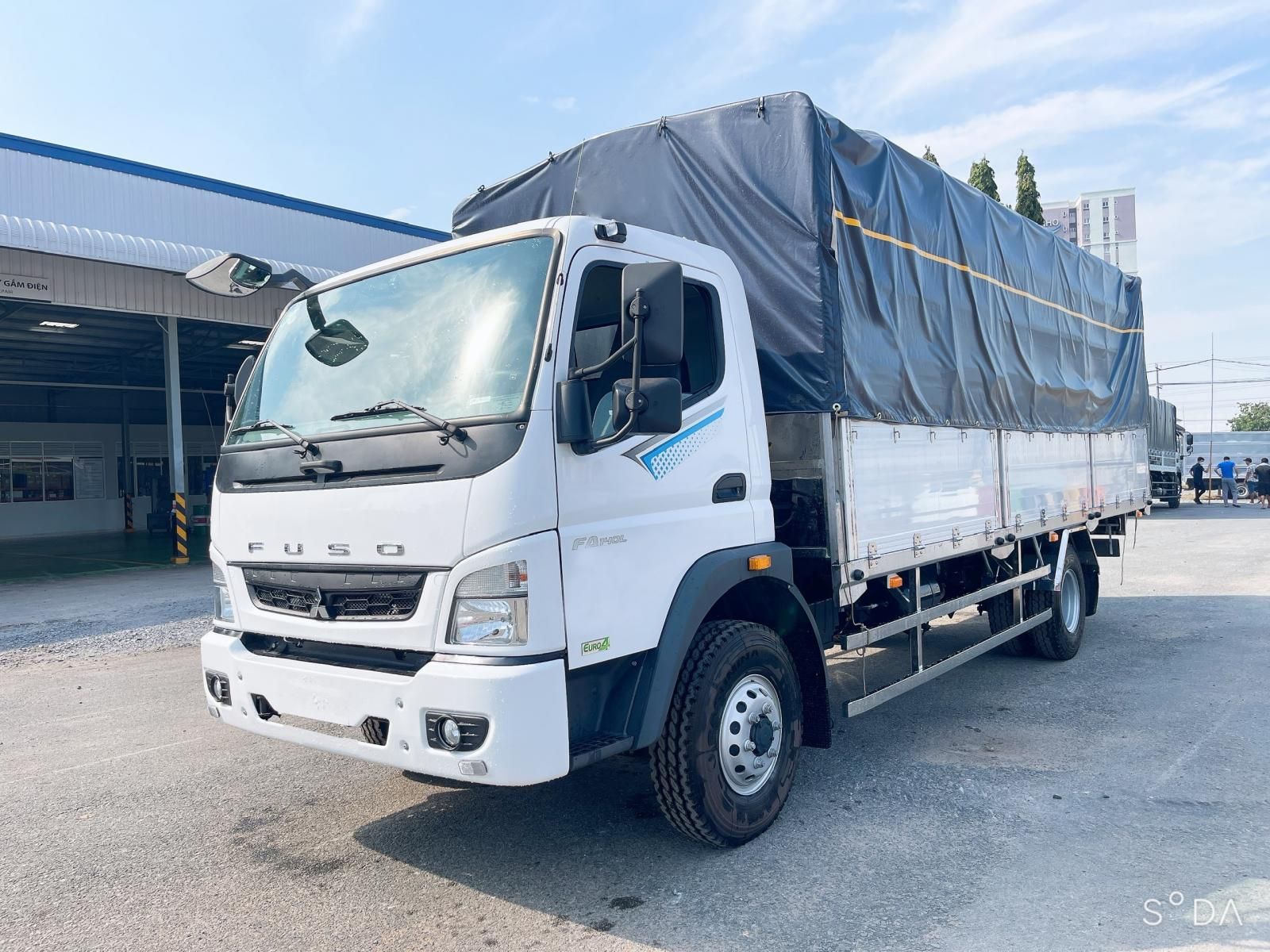 Mitsubishi Fuso 2022 - Bán xe tải 6.5 tấn thùng 6.1 mét Mitsubishi Fuso FA140L Nhật Bản trả góp hỗ trợ 70%