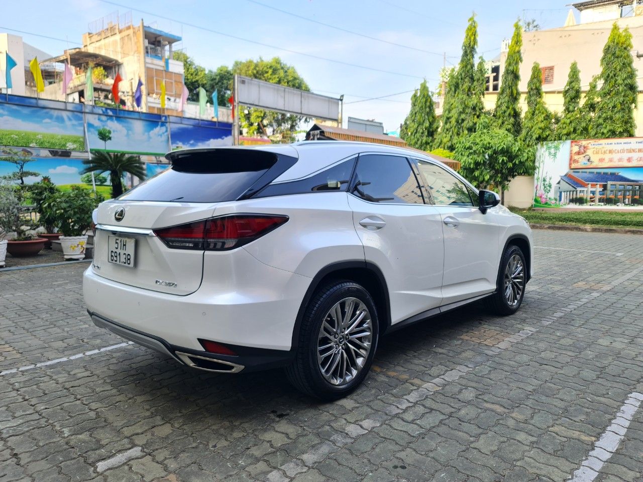 Lexus RX 350 2021 - Xe nhà trùm mền còn rất mới, bảo hiểm 2 chiều, còn bảo hành hãng. Rẻ nhất thị trường