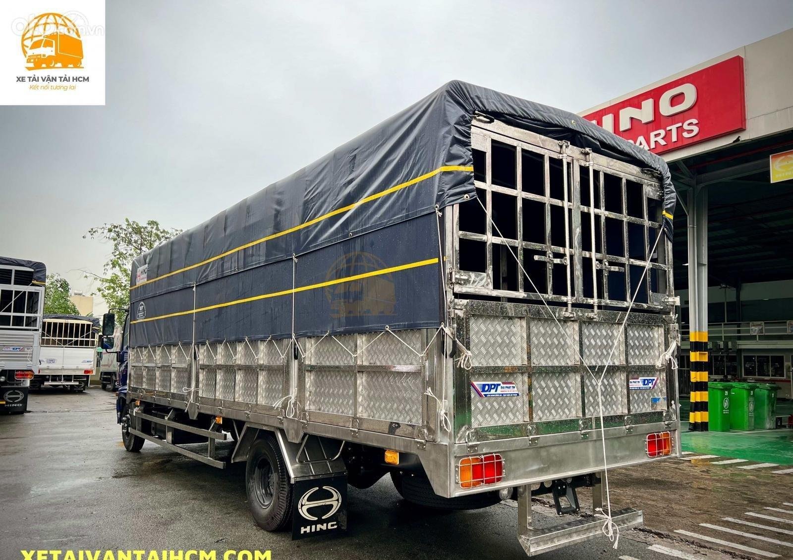 Hino 500 Series 2022 - Xe tải 6 tấn Hino thùng mui bạt