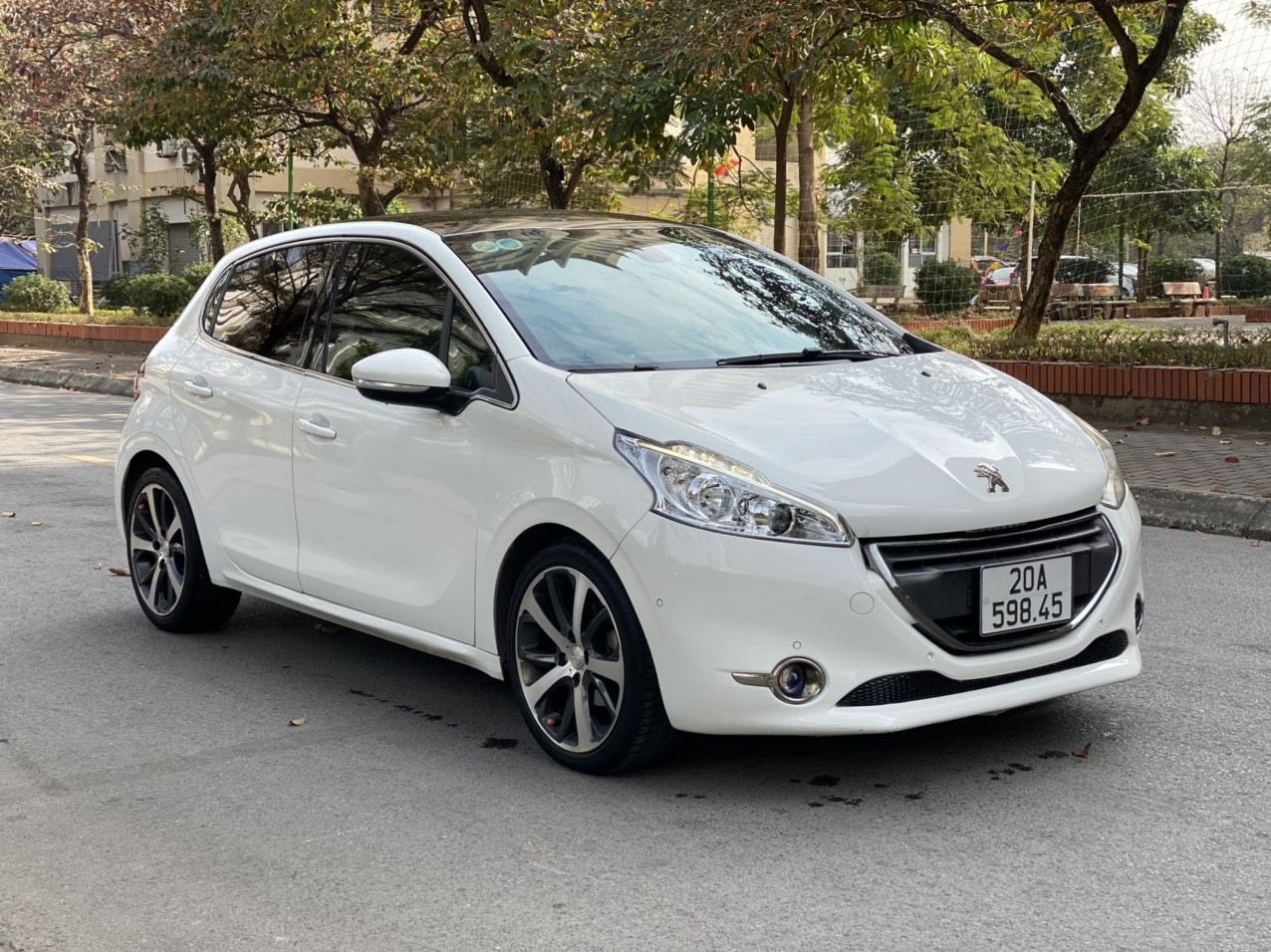 Peugeot 208 2013 - Nhập khẩu, giá tốt 325tr