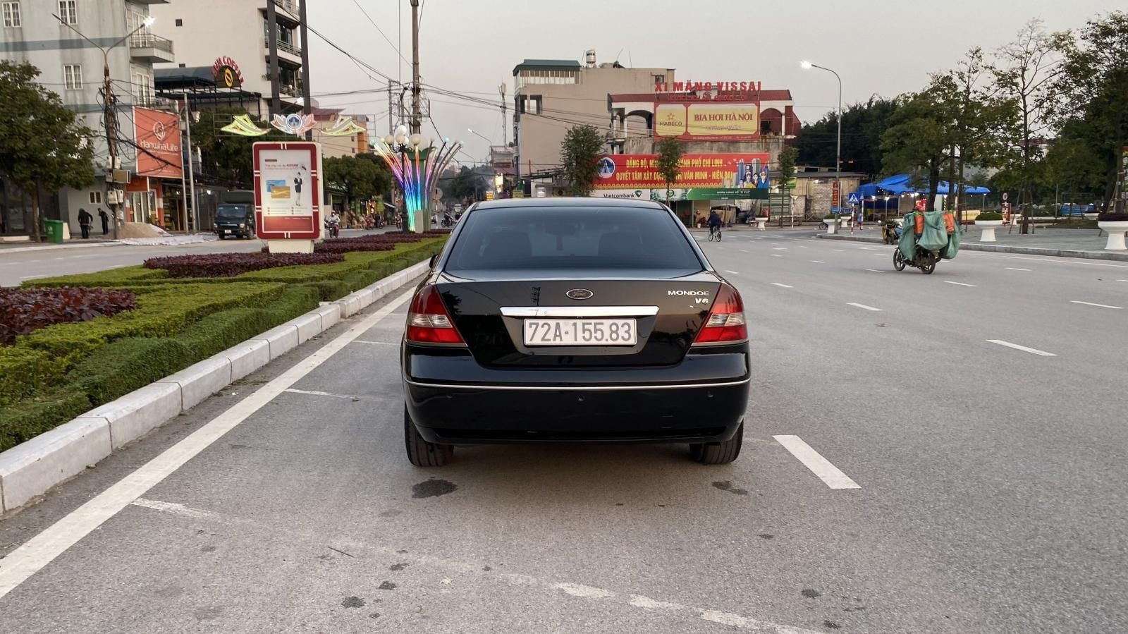 Ford Mondeo 2003 - Bán xe màu đen, xe đẹp chủ đi giữ gìn cẩn thận