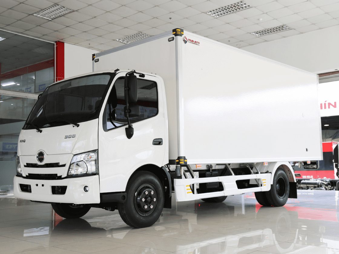 Hino 300 Series 2022 - Xe tải thùng bảo ôn Hino 3 tấn 5