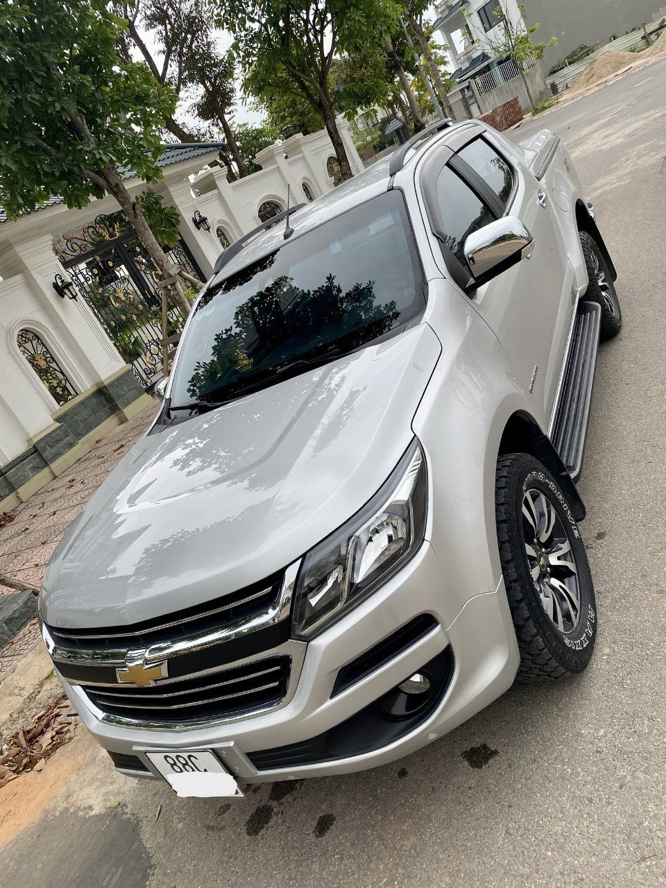 Chevrolet Colorado 2018 - 2 cầu số tự động, máy dầu, biển 88 siêu chất