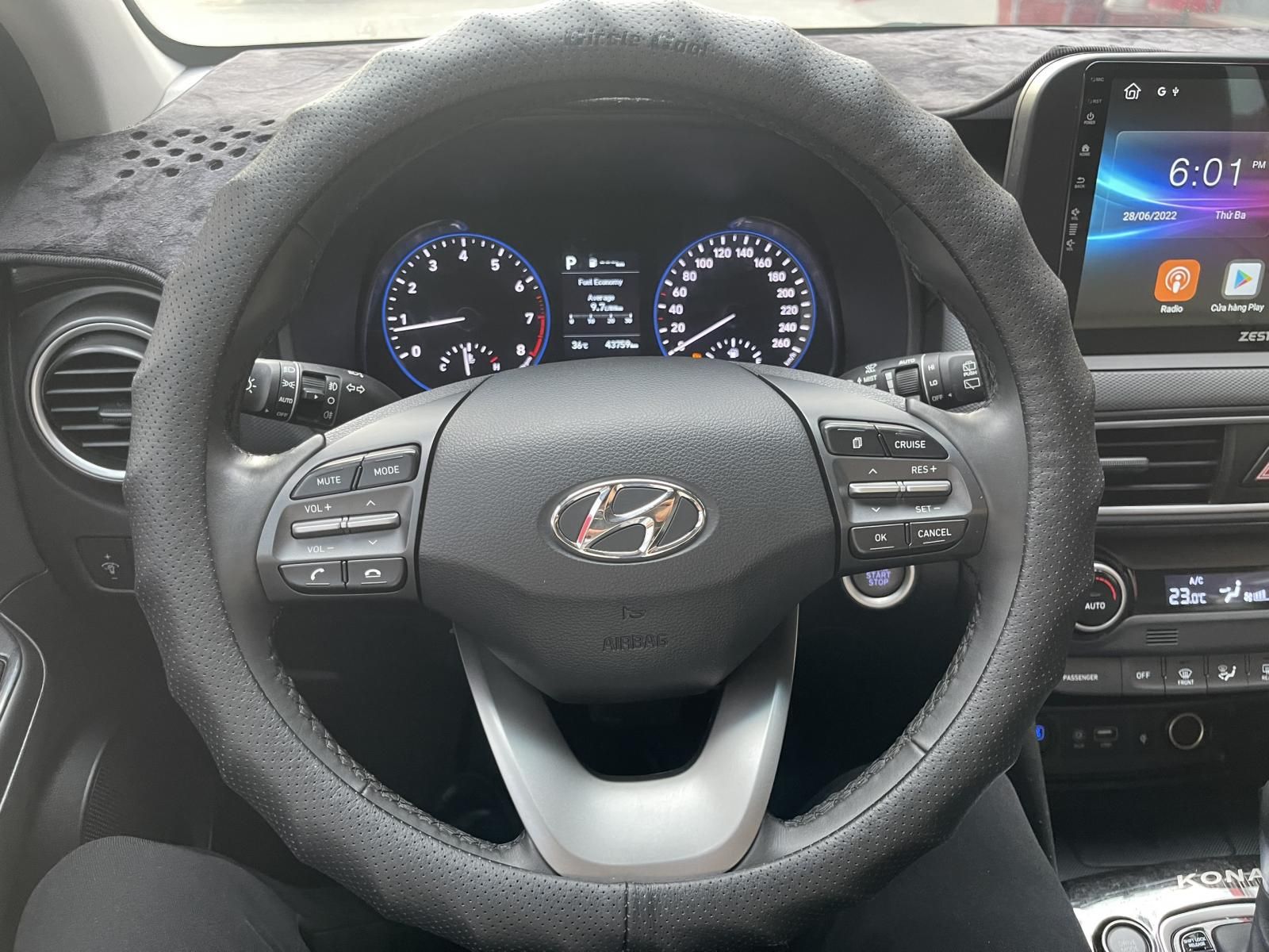 Hyundai Kona 2019 - 1 chủ từ mới tinh, biển 88 lốp theo xe cả dàn lên full đồ chơi