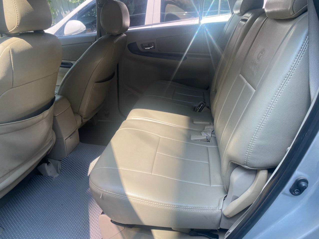 Toyota Innova 2015 - Odo 10.000km, giá 465tr