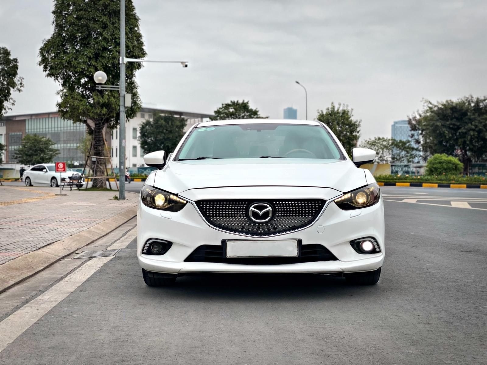 Mazda 6 2015 - Bán xe màu trắng