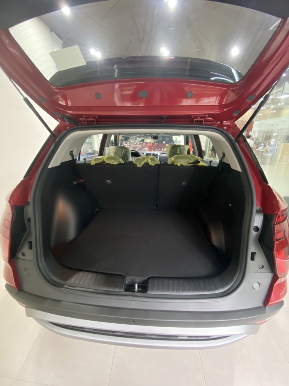 Hyundai Creta 2022 - Sẵn xe giao ngay - Hỗ trợ bank 80% giá trị xe - Tặng máy tính bảng A7