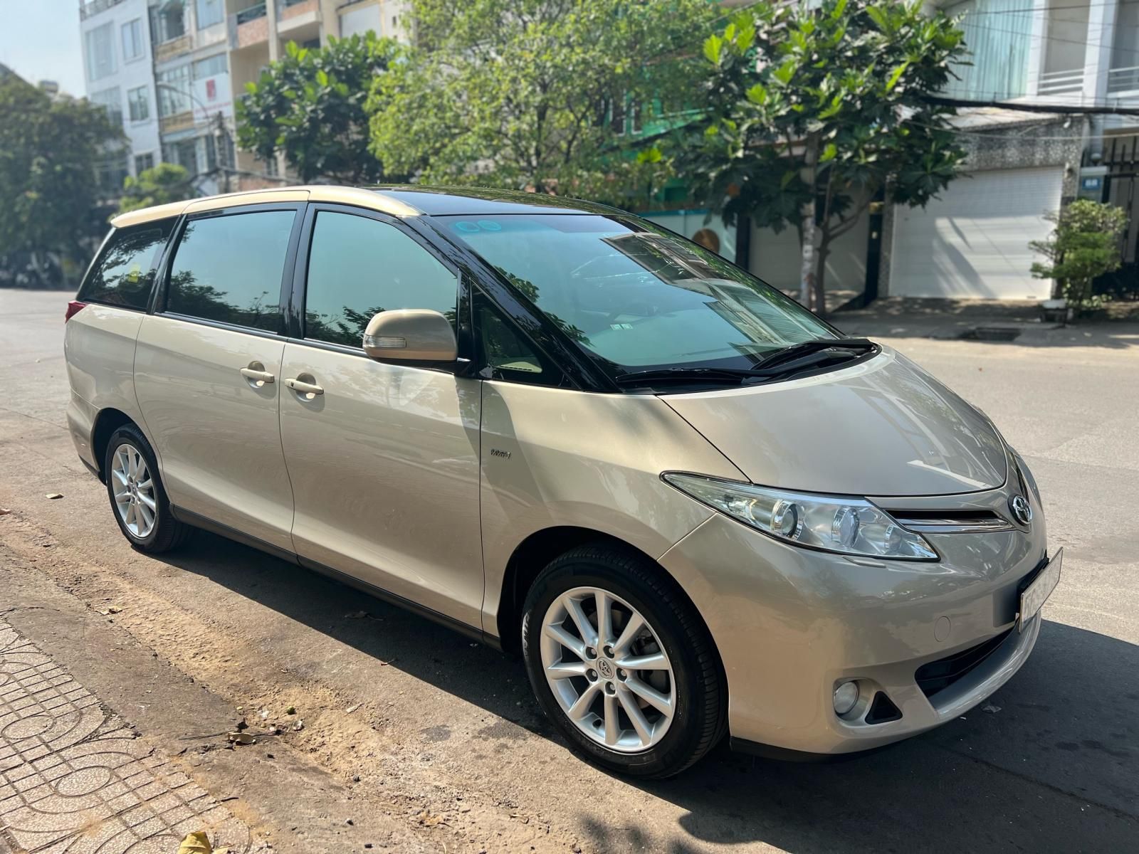 Toyota Previa 2010 - Đăng ký lần đầu 2010 nhập khẩu nguyên chiếc, một đời chủ