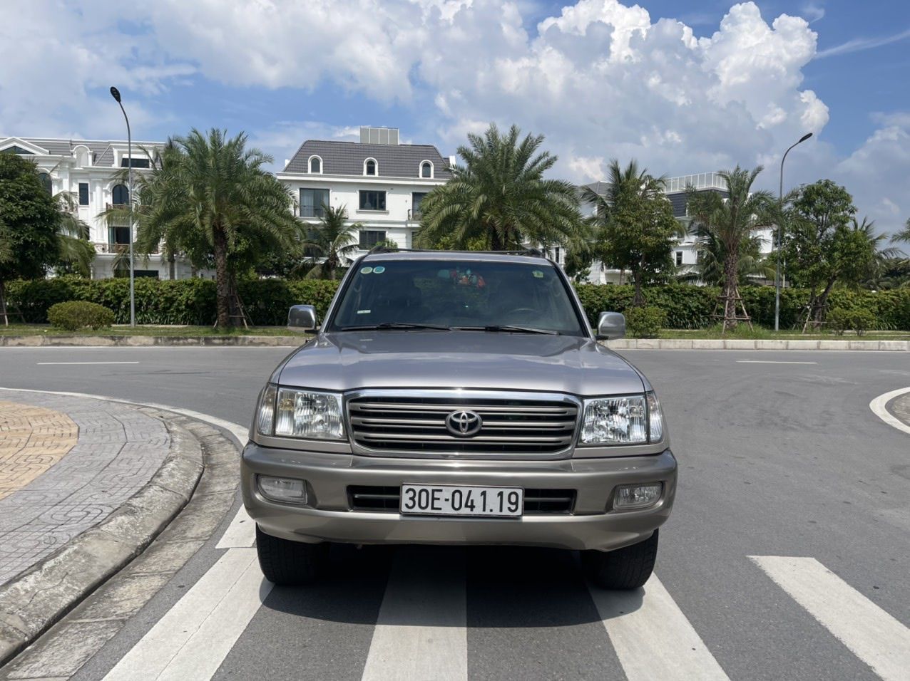 Toyota Land Cruiser 2004 - Bản GX 4.5, chính chủ, đk 2005, nhập khẩu, xe 2 cầu. Máy zin nguyên bản