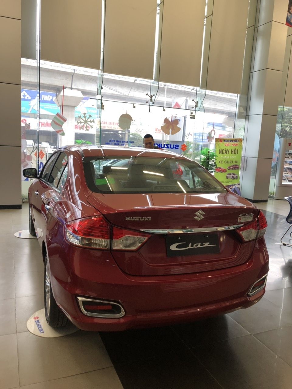 Suzuki Ciaz 2021 - Cần bán xe màu đỏ, 490 triệu, tặng 10 triệu phụ kiện