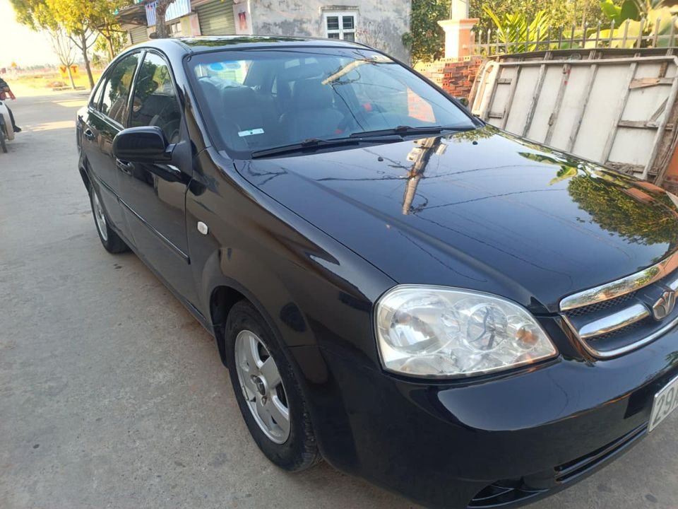 Daewoo Lacetti 2010 - Màu đen số sàn