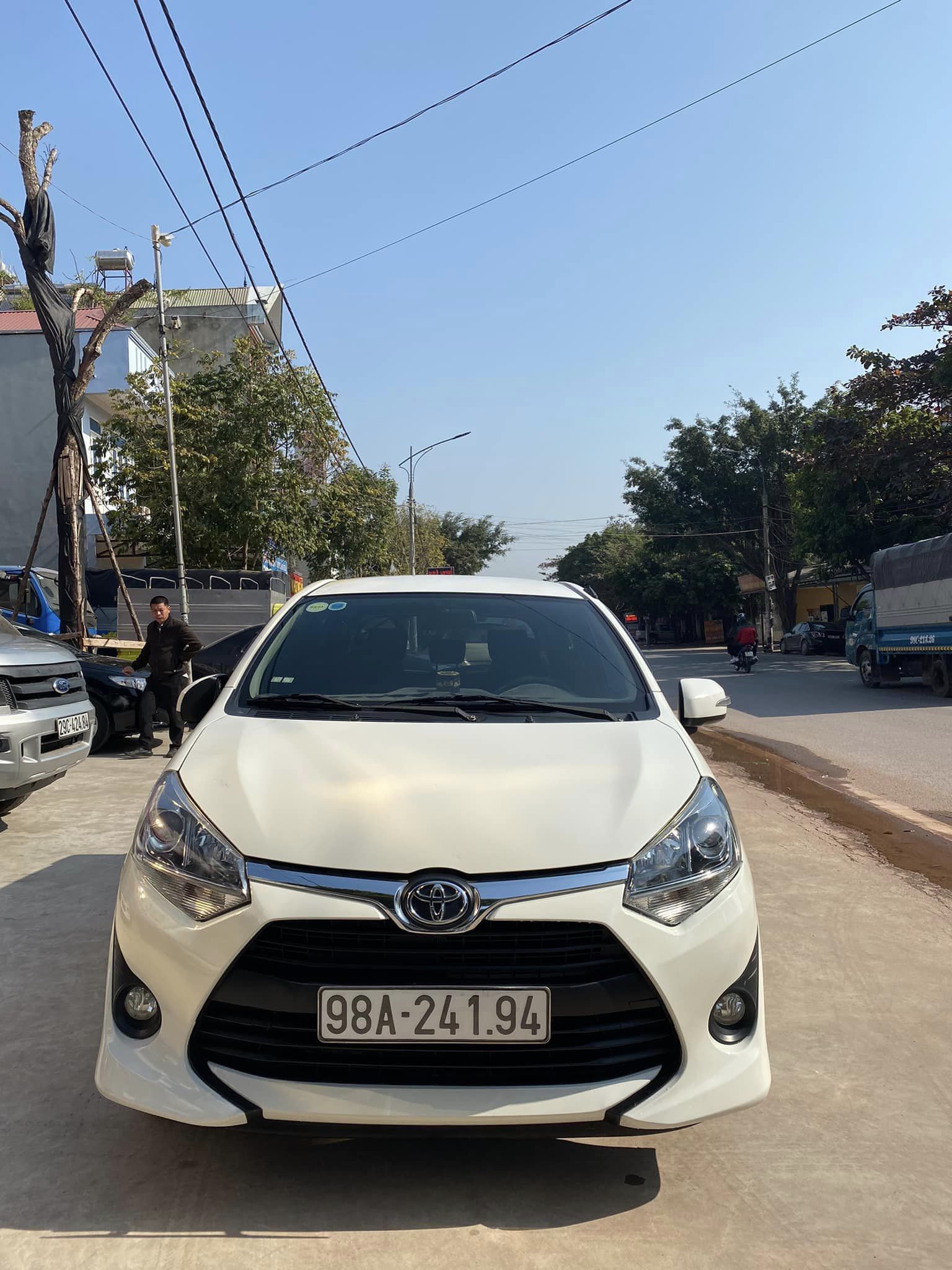 Toyota Wigo 2019 - Xe màu trắng, nhập khẩu nguyên chiếc