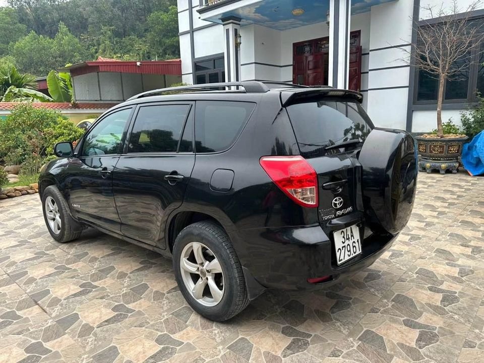 Toyota RAV4 2007 - Xe màu đen, 379tr