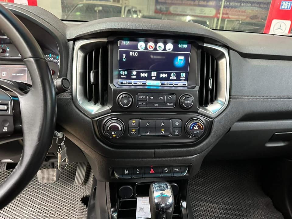 Chevrolet Colorado 2018 - Xe màu trắng