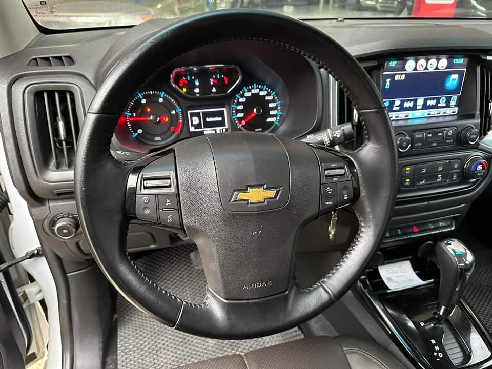 Chevrolet Colorado 2018 - Xe màu trắng